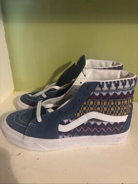 Womens Van fair lsle High-Top Patterned Blue Sneakers - White Accent size 7
